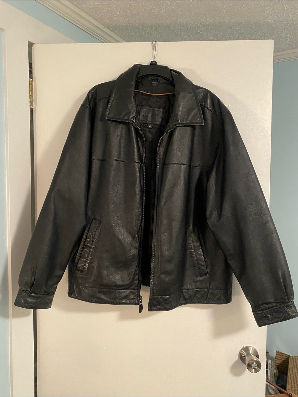 St. John's Bay Mens XL Black 100% Leather Jacket Full Zip Lined Coat Moto Goth - Picture 2 of 12